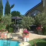 Oda ve Kahvaltı Mille Et Bulles 51